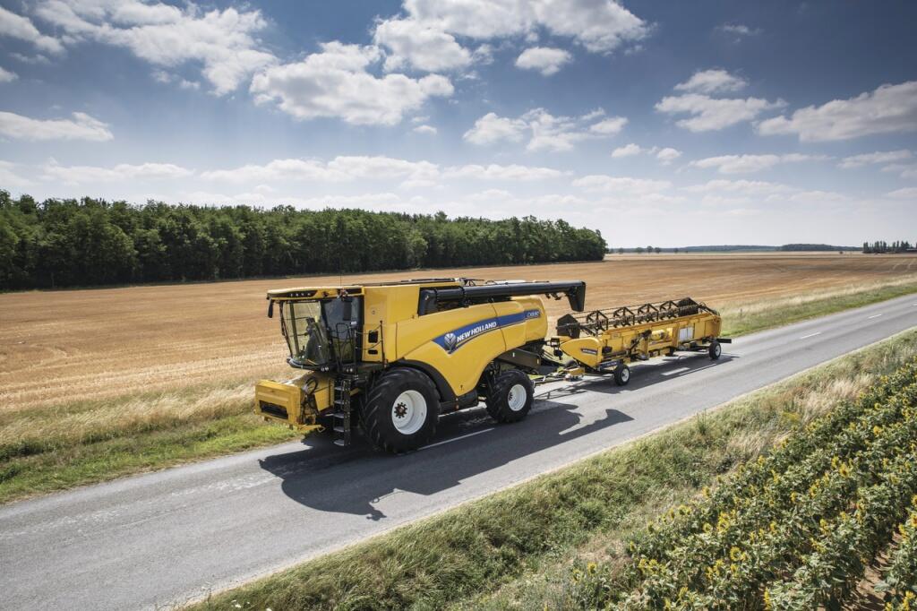 Клавишный зерноуборочный комбайн NEW HOLLAND CX8